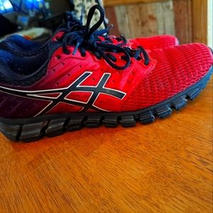 Men's Asics running shoes